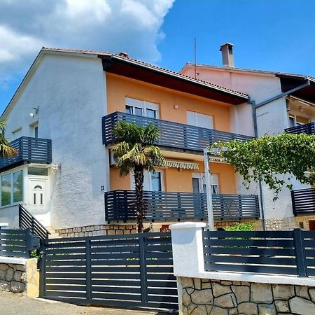 Apartments Kira Криквеница Екстериор снимка