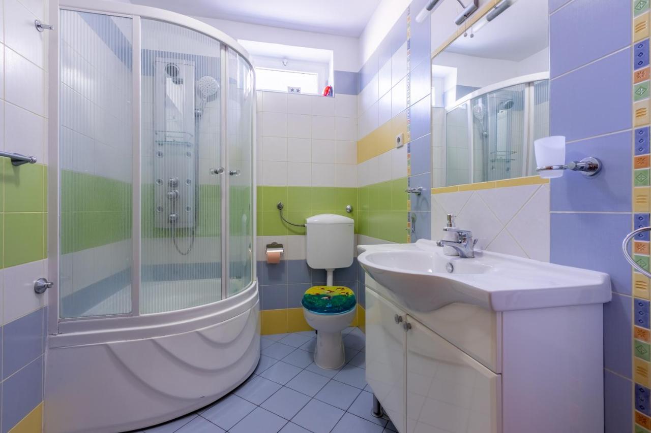 Apartments Kira Криквеница Екстериор снимка