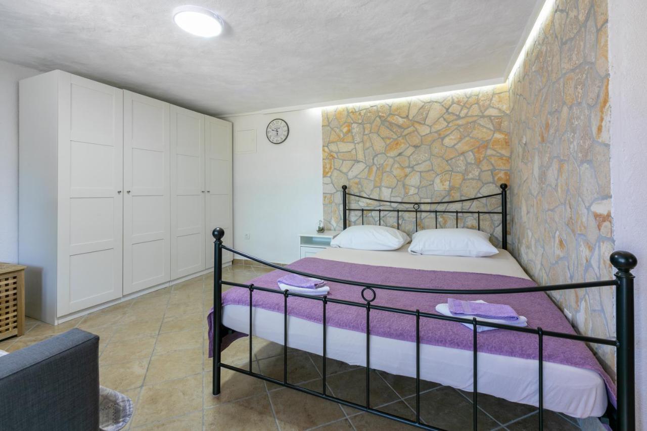 Apartments Kira Криквеница Екстериор снимка