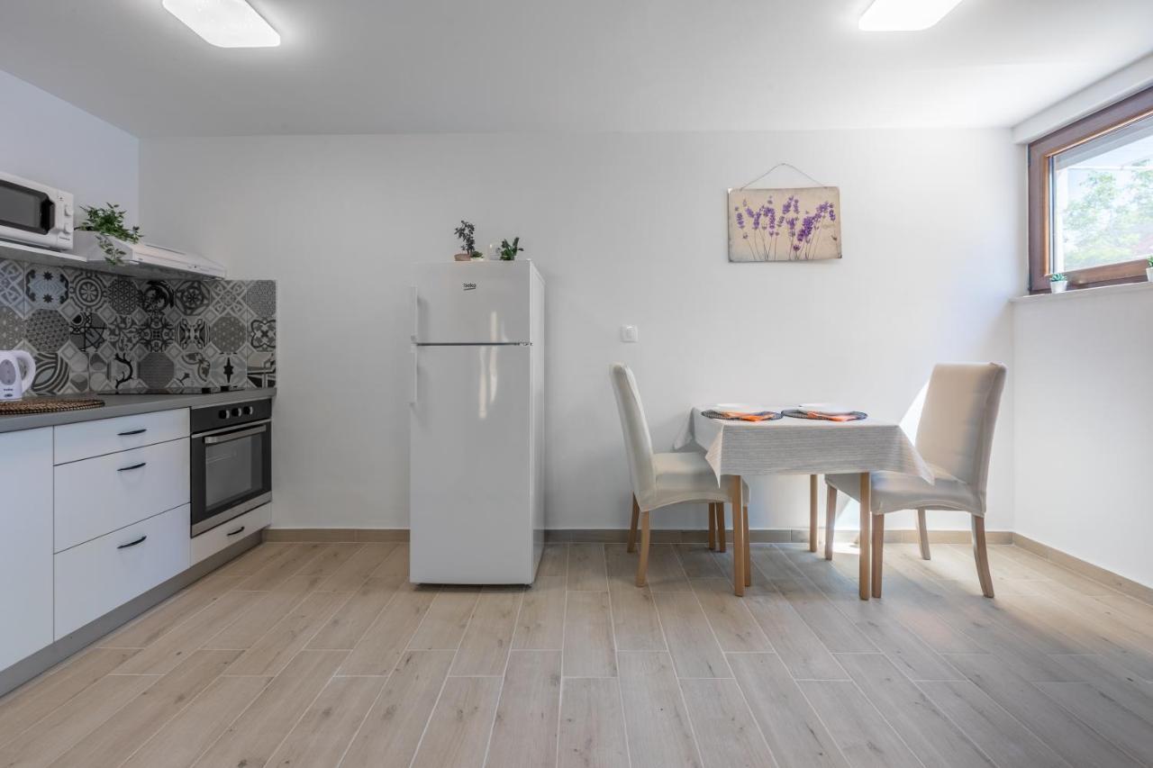 Apartments Kira Криквеница Екстериор снимка
