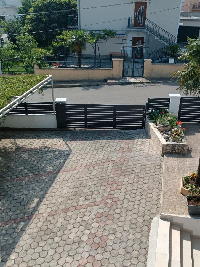Apartments Kira Криквеница Екстериор снимка